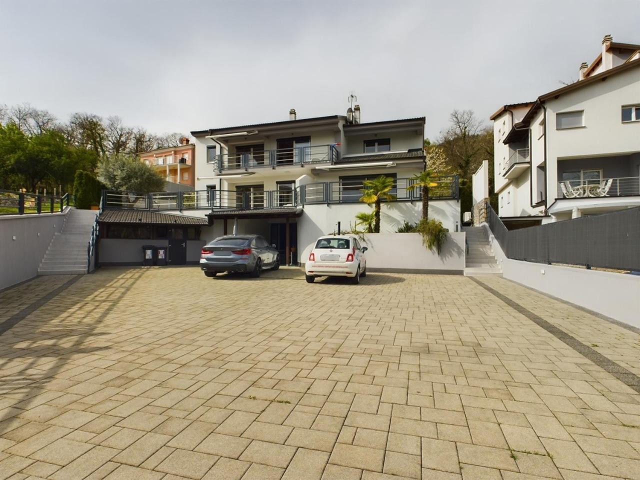Villa Vila Lovran Exteriör bild
